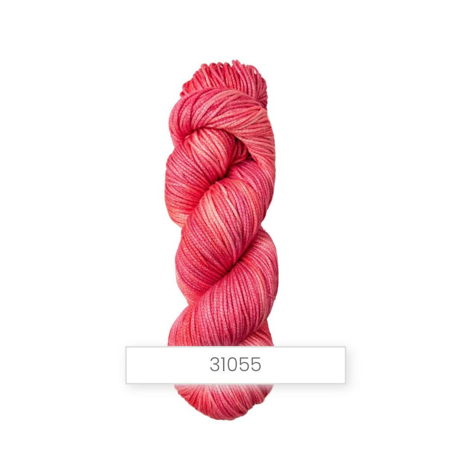 LANA GATTO Dubai